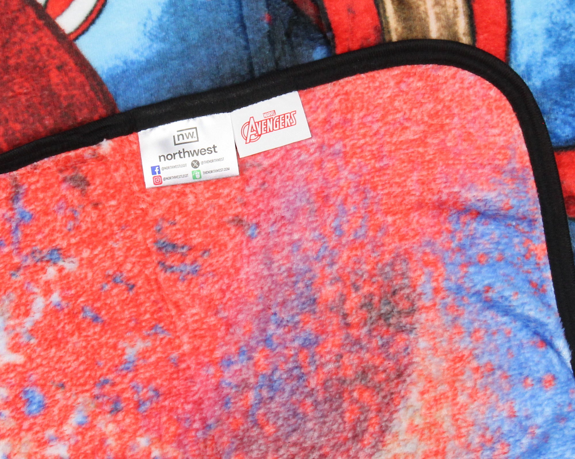 Marvel Comics Captain America Shield Avengers 46"x60" Fleece Throw Blanket