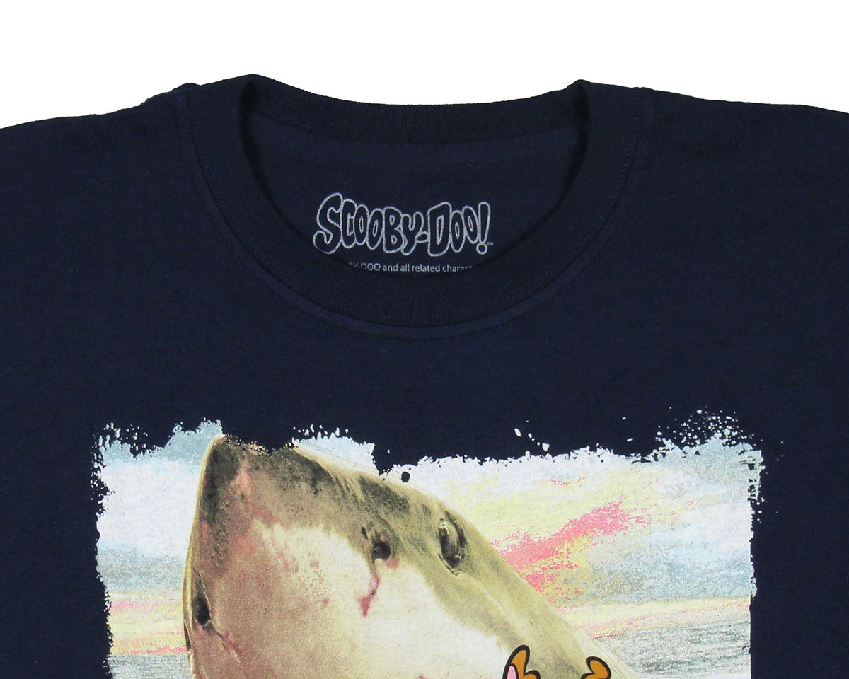 Scooby-Doo Boys' Shark Chasing Scooby Print Design T-Shirt Kids