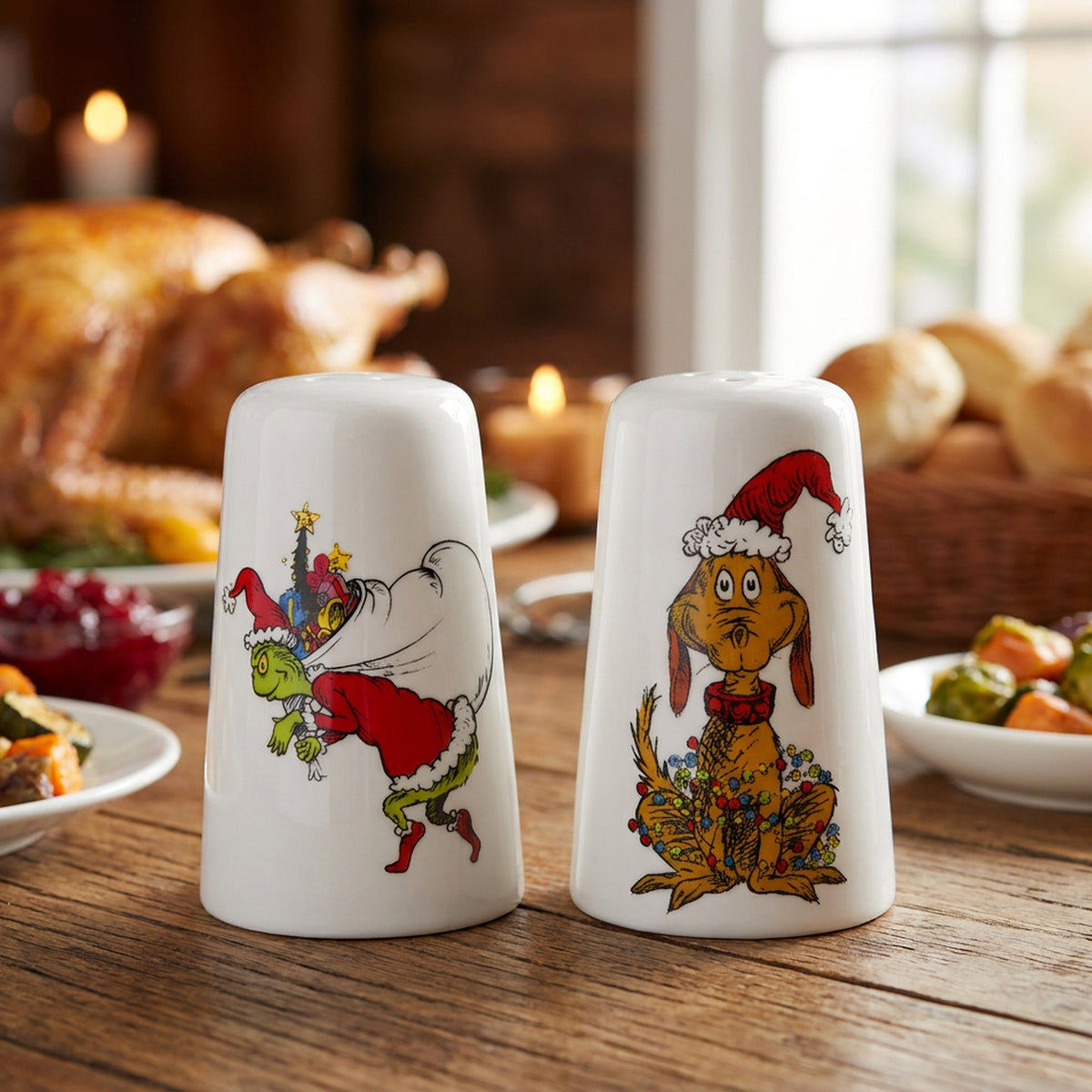 Dr. Seuss The Grinch & Max Ceramic Salt and Pepper Shakers Set