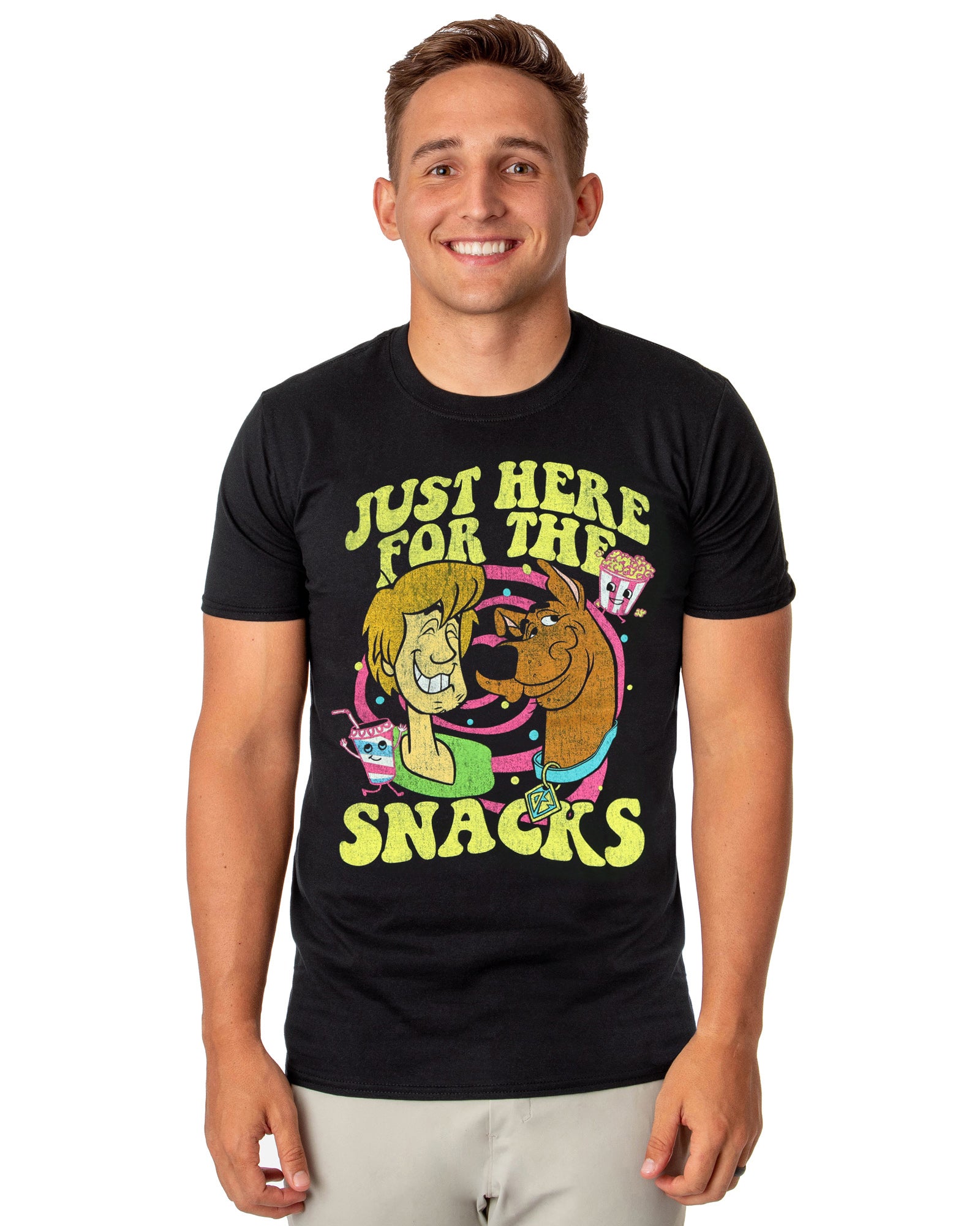 Scooby-Doo Just Here For Snacks Men's Graphic Short Sleeve Tee