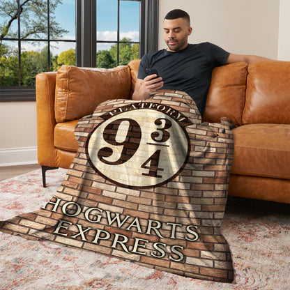Harry Potter Platform 9 3/4 Hogwarts Express Silk Touch Throw Blanket