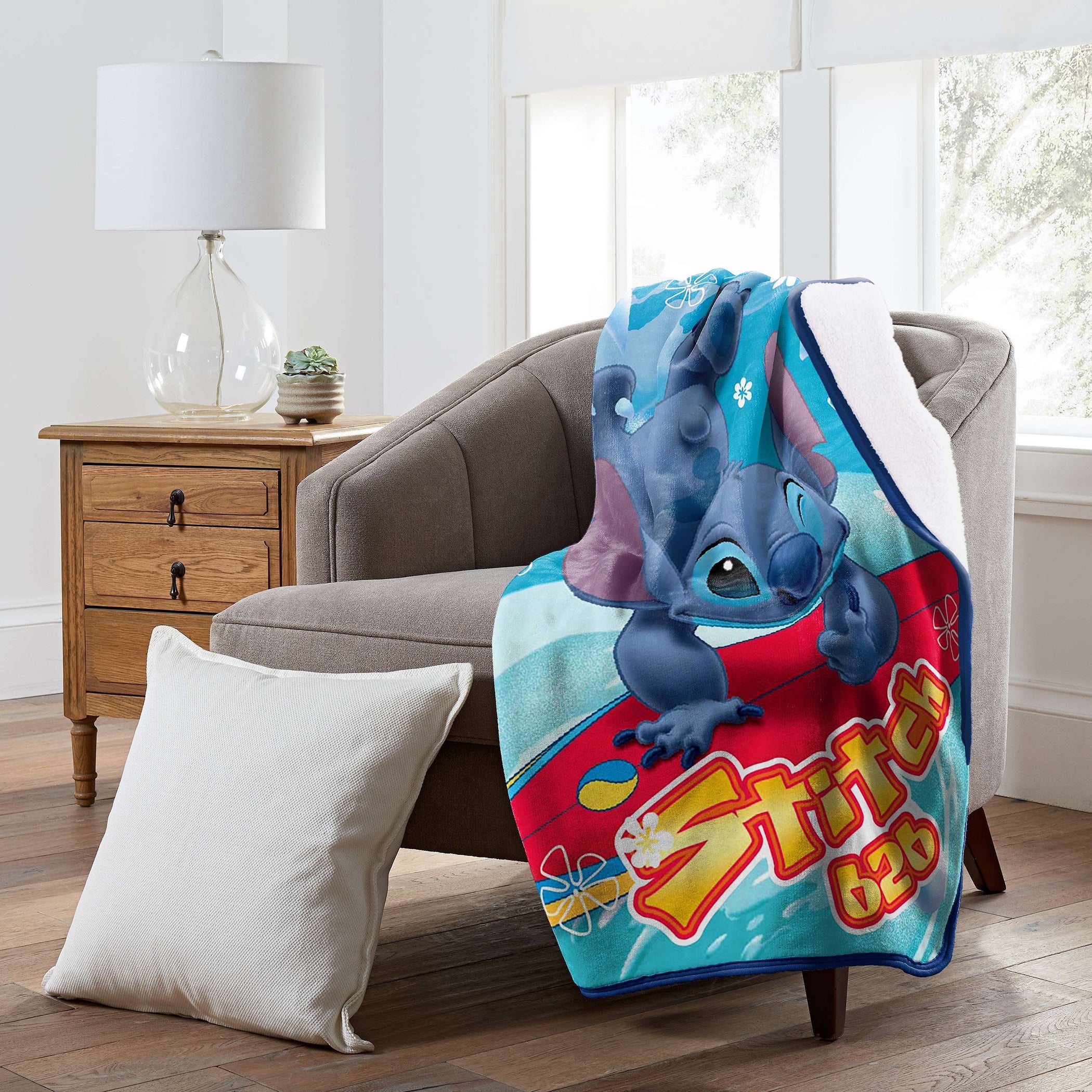 Disney Sitich Blanket Stitch 626 Double Sided Silk Touch Lap Blanket 46" x 60"