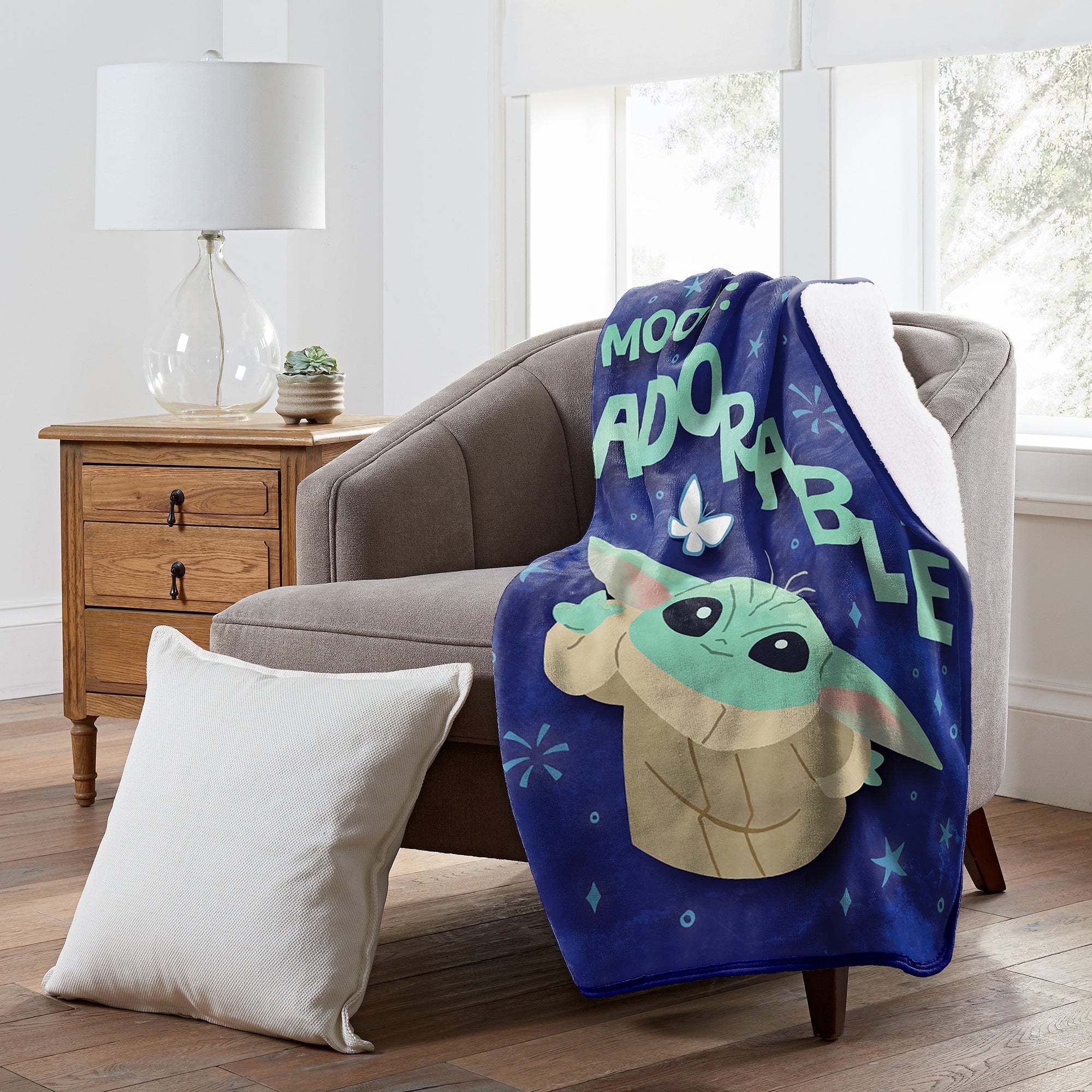 Disney Star Wars The Mandalorian Adorable Silk Touch Throw with Plush Back 46 x 60