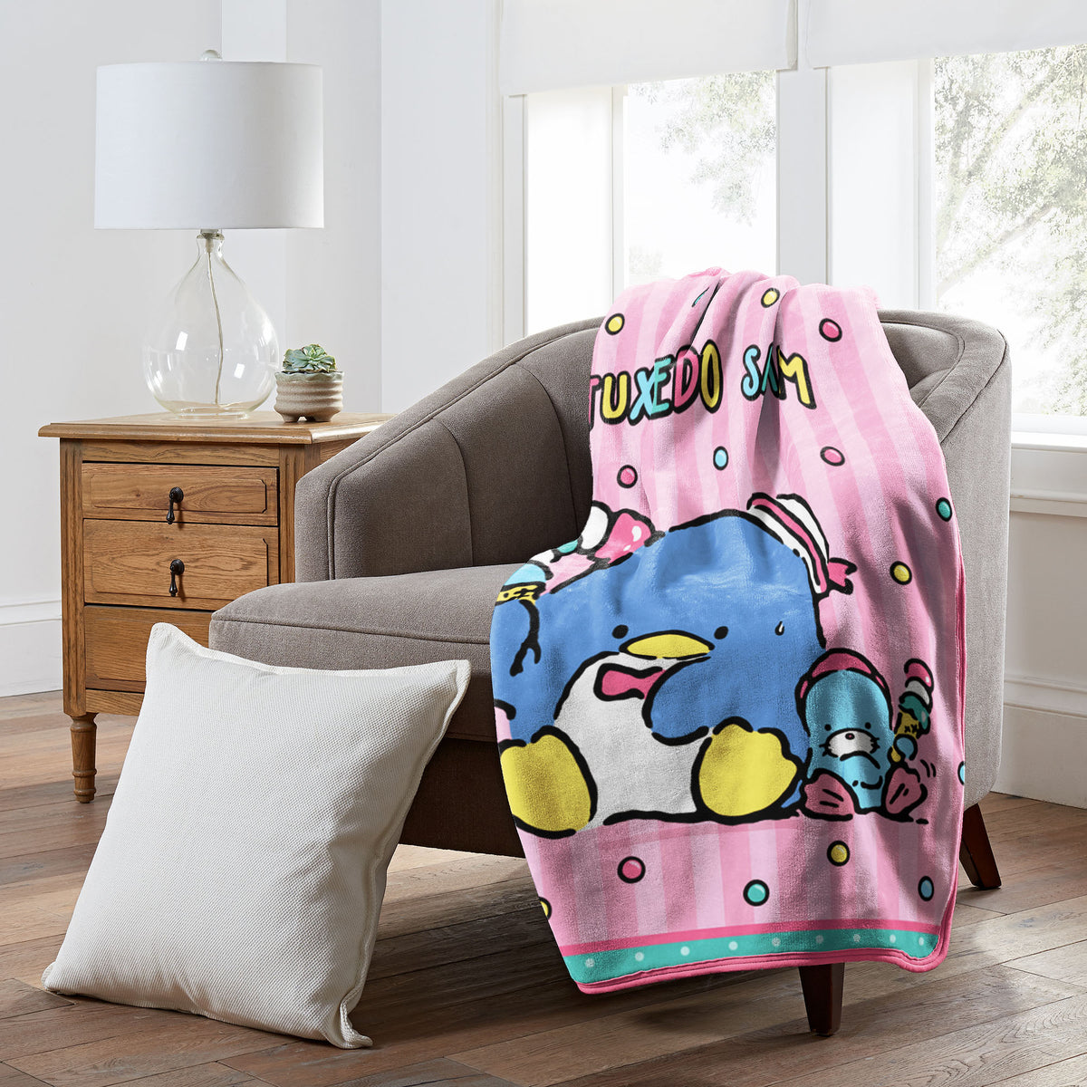 Sanrio Hello Kitty and Friends Tuxedo Sam and Chip 46"x60" Soft Fleece Throw Blanket