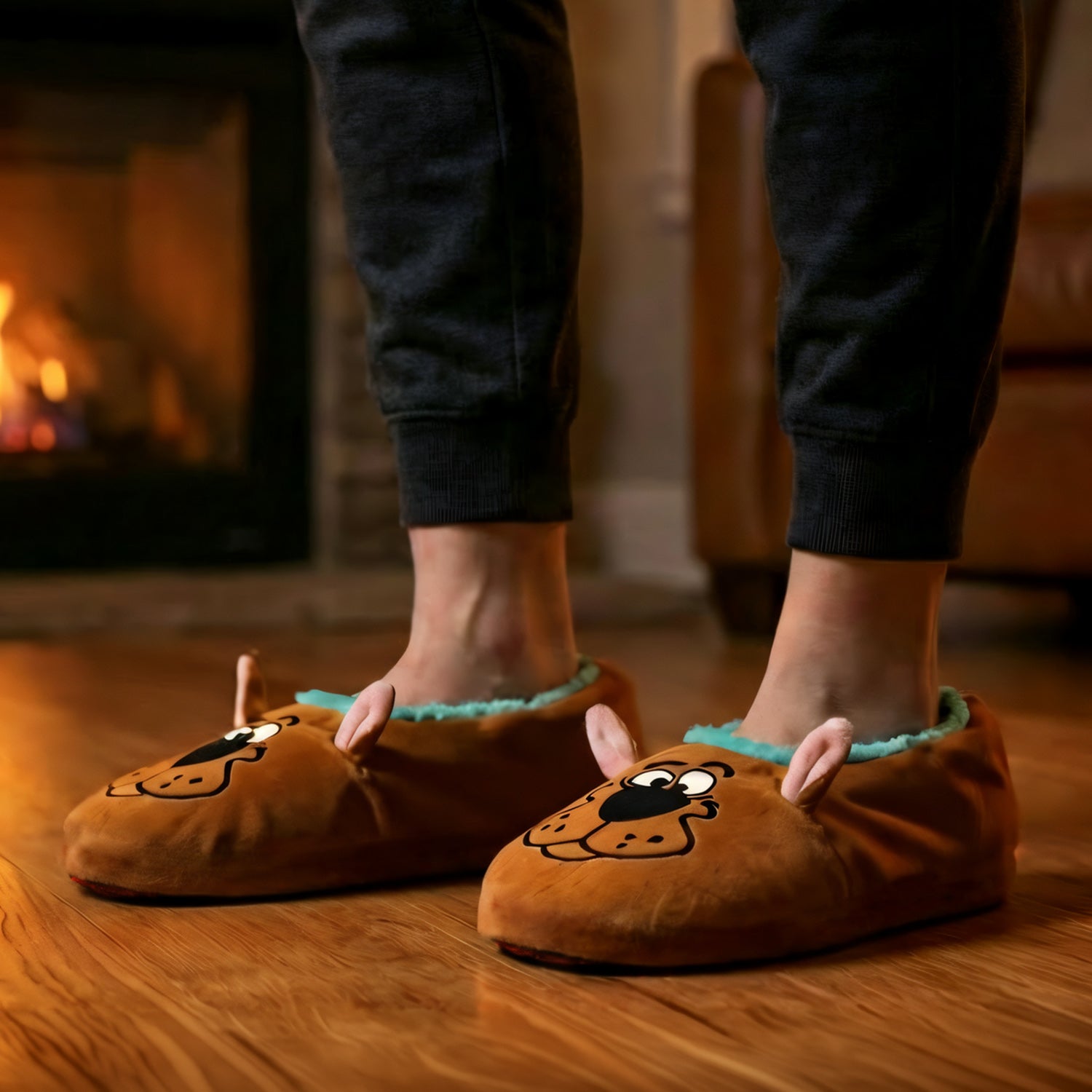 Scooby Doo Slipper Socks With Tie Dye Mystery Machine No-Slip Sole
