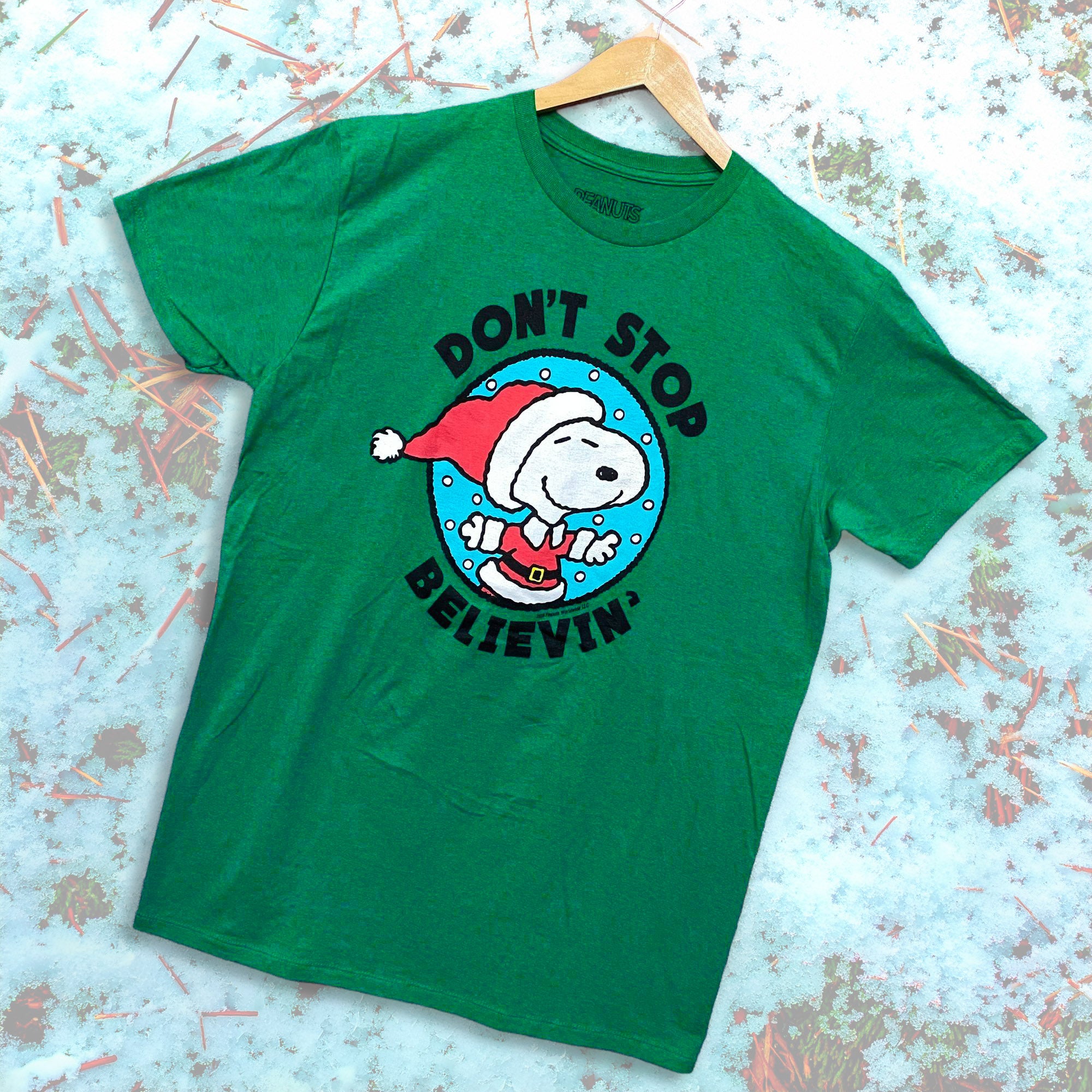 Peanuts Snoopy T-Shirt Men's Don't Stop Believin' Santa Tee