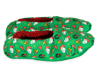 Peanuts Snoopy Slippers Adult Holiday Themed Non-Slip Mushie Socks 1 Pair